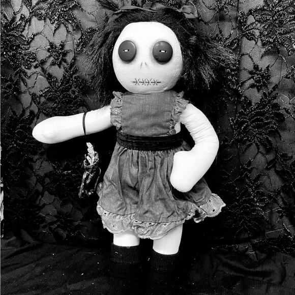 OOAK Creepy 17” Gothic Art Odd Weird Horror Art Artist Goth Rag Doll - Picture 3 of 8